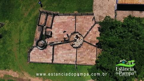 VAI ATE MANGUEIRA OVELHAS.00_00_37_06.Quadro009_62cc0fa032487fef1b517565db62fe84d6b73473.jpg